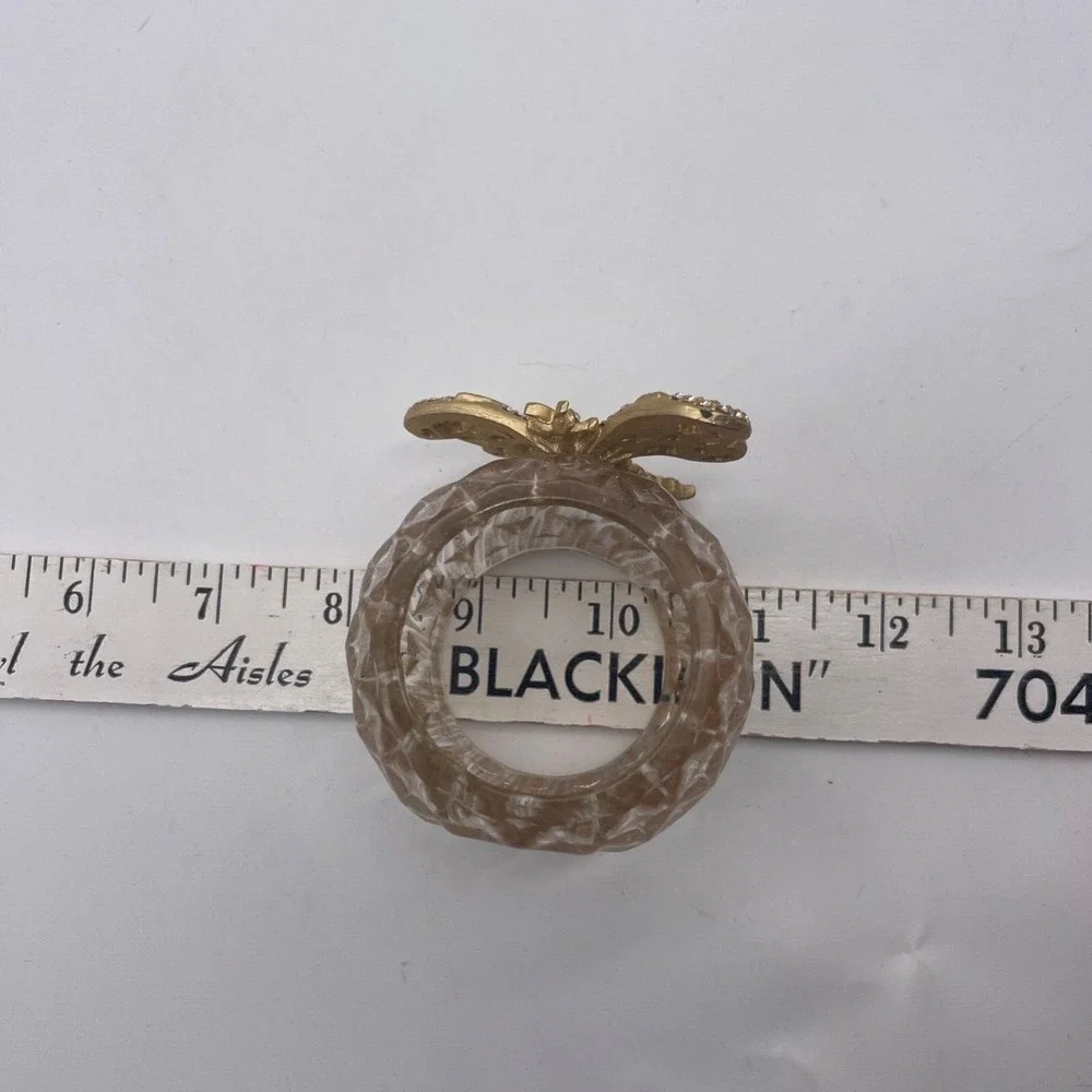 RARE JAY STRONGWATER BLUSH DRAGONFLY‎ FIGURINE CRYSTAL NAPKIN RING